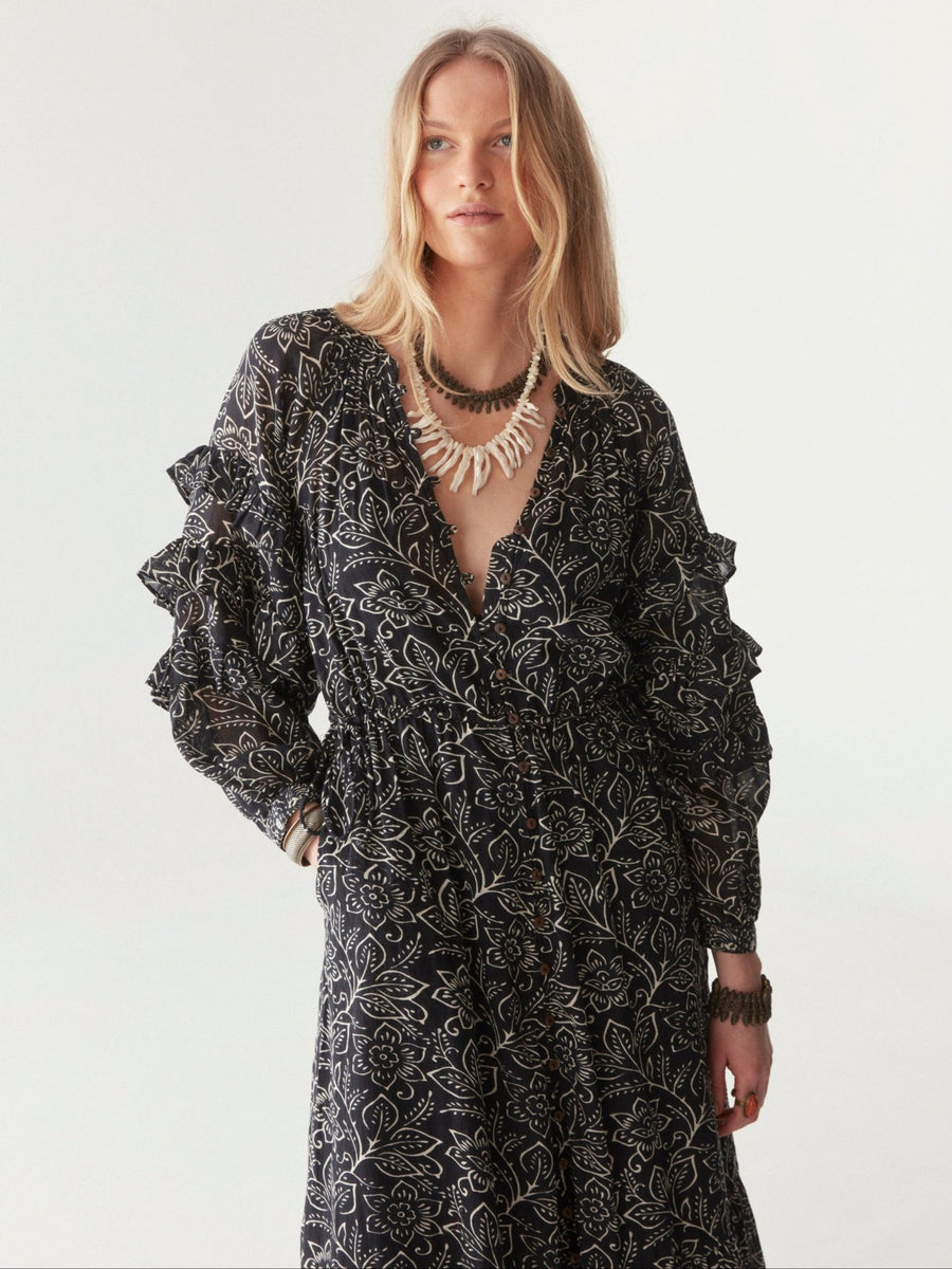 black sheep dresses MAISON HOTEL Carmencita Dress Size:Strong Miu Miu Stretch Jersey YGroup_majorellesilkdress Carmencita drapes beautifully over
