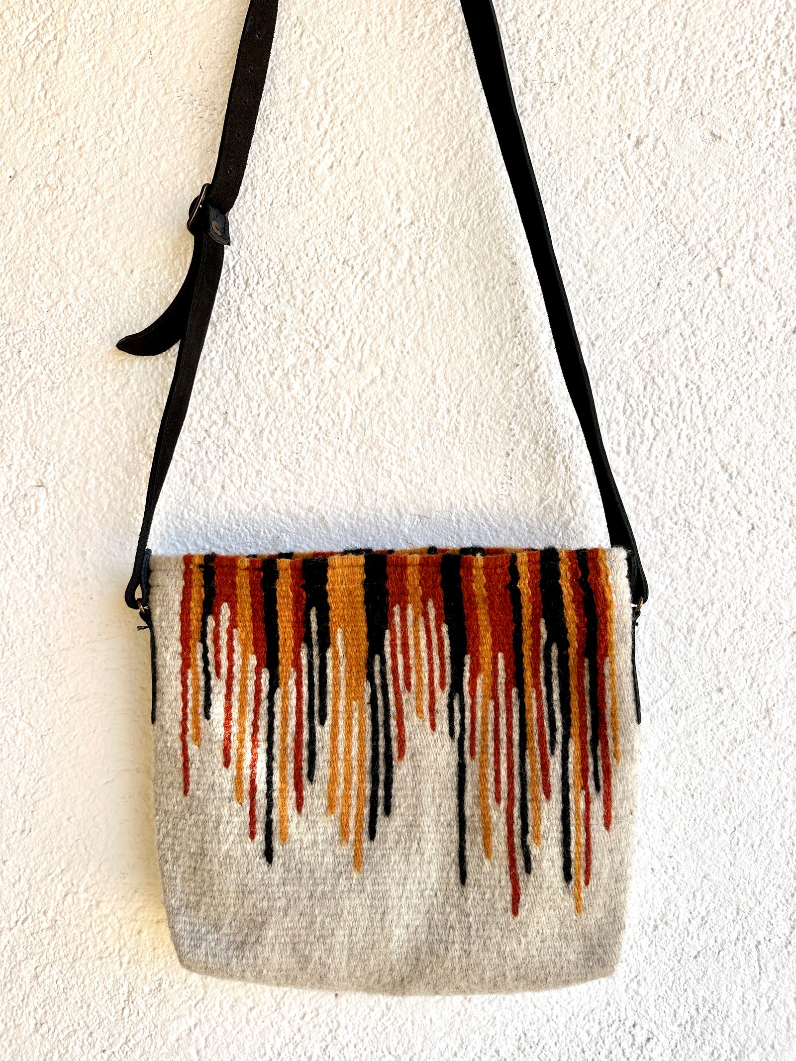 Manos Crossbody + more – ZÓCALO