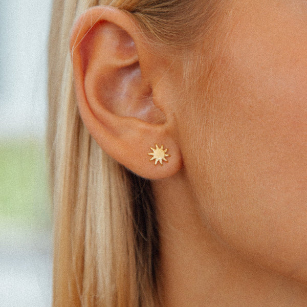 Agape Cala Stud Earrings