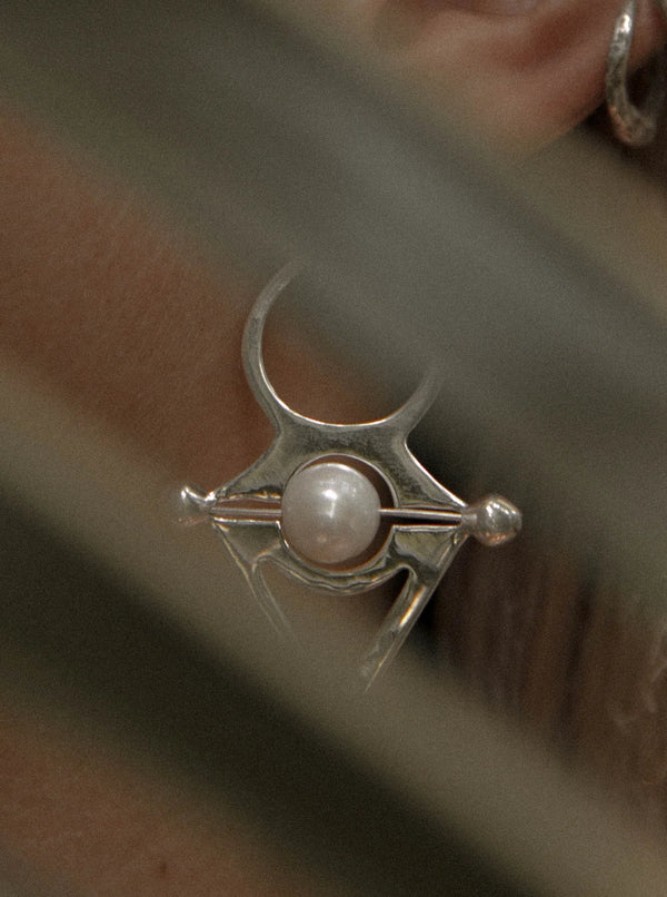 Zeme Desert Earrings Silver + Pearl